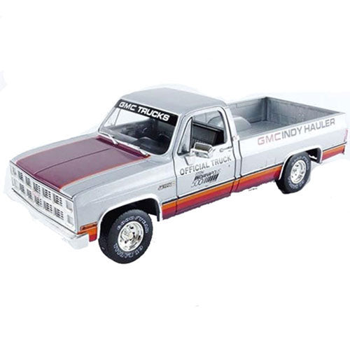 GMC Sierra Classic 1500 1:18 Model Truck