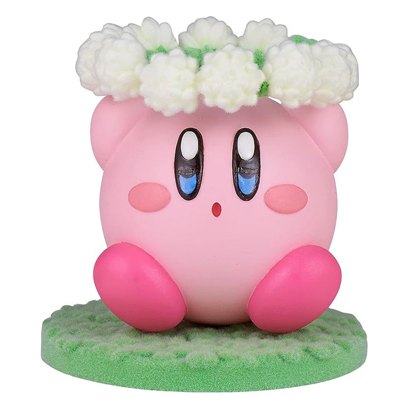 Kirby moelleux de la mine gonflée dans la figure de fleurs