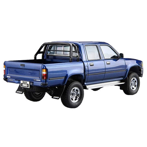 Aoshima Toyota Hilux LN107 Pick-up Double Cab 1/24 Model