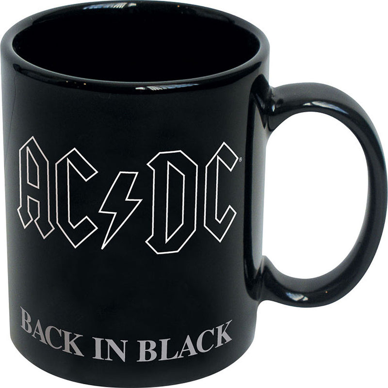 AC / DC de retour dans une tasse en céramique noire