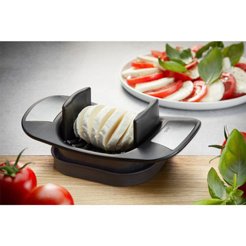 Gefu Caprese Tomato and Mozzarella Cutter